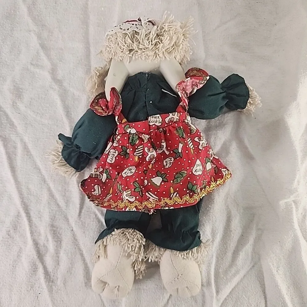 HOUSE OF LLOYD Christmas Around The World Hip & Hop Bunny Doll Porcelain Vintage
